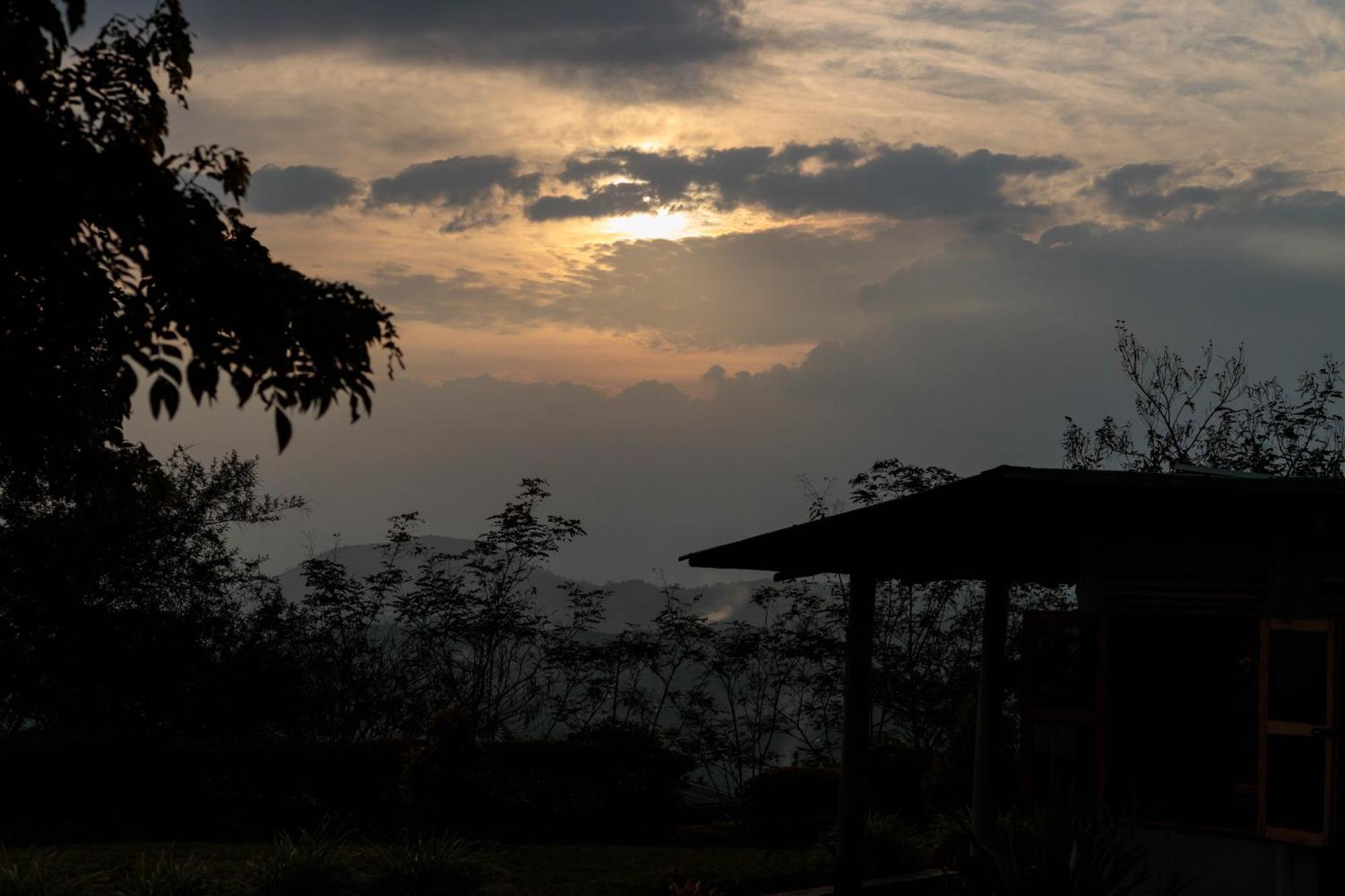 Lake Mwamba Lodge Kasenda Extérieur photo